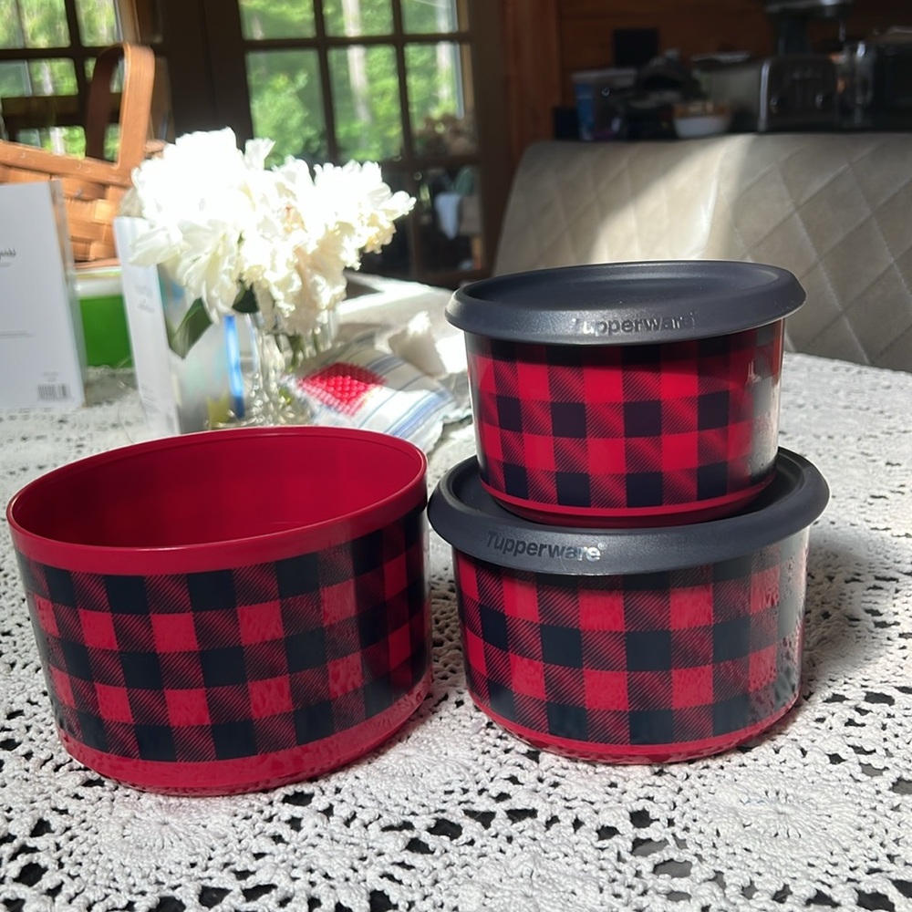Tupperware Holiday Buffalo Plaid 3-Piece Stacking Canister Set Missing lid